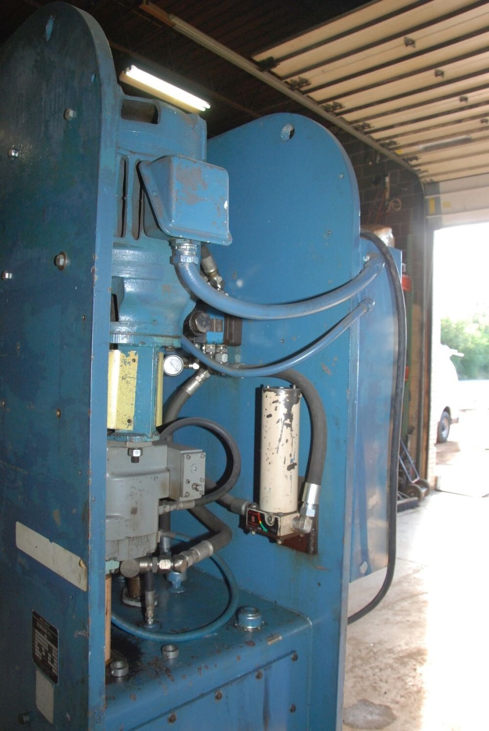 50 Ton Denison Multipress Gap Frame & Shuttle Feed • 15″ Stroke / 24″ Daylight