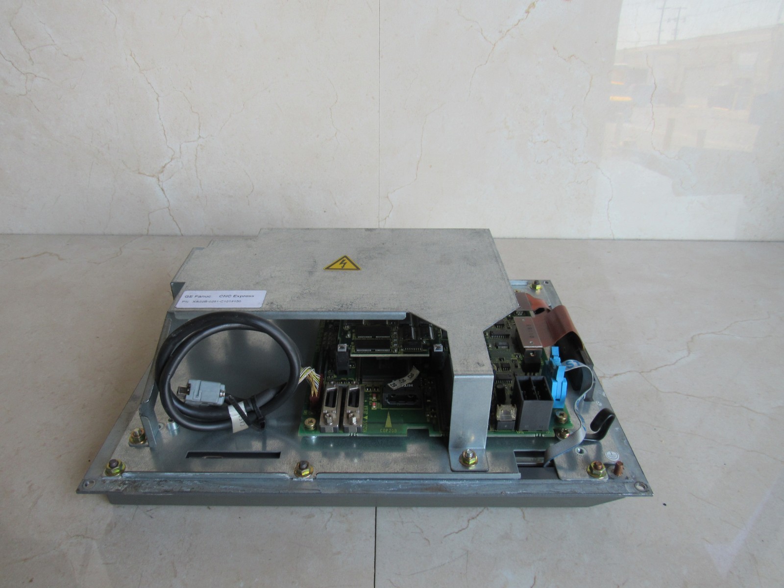 GE Fanuc Series 150i-M / A02B-0261-C101 / Lot # 3961 Listed by Mike