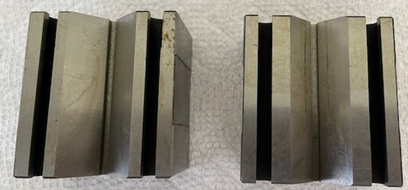 Travers V-Blocks Set NEW in box 2-1/2″ wide 1-1/2″ high 2-1/2″ long 57-060-003