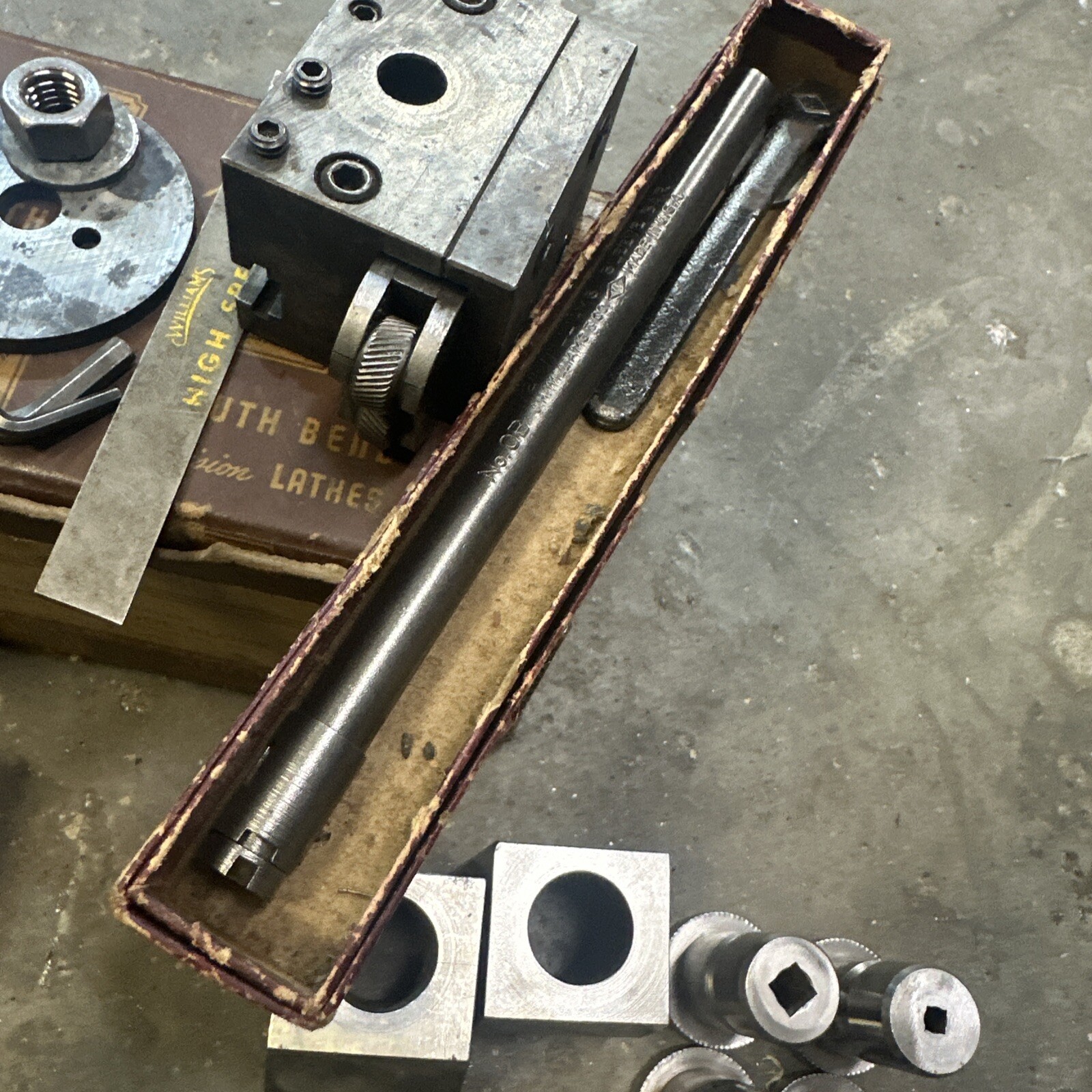 South Bend Lathe Works 9” Metal Lathe Tooling Lot Chuck Faceplate Tool Post Jig