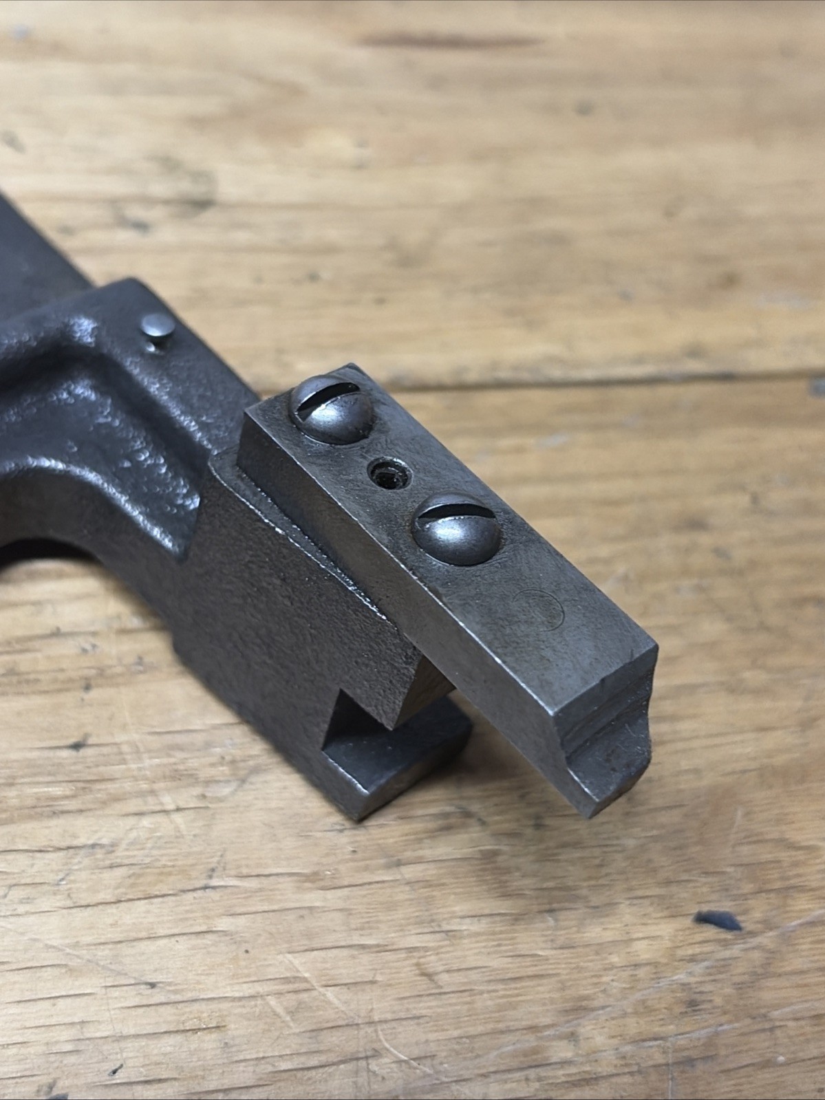 Clausing 5900 Series 12” Lathe Apron Lock / Safety Arm
