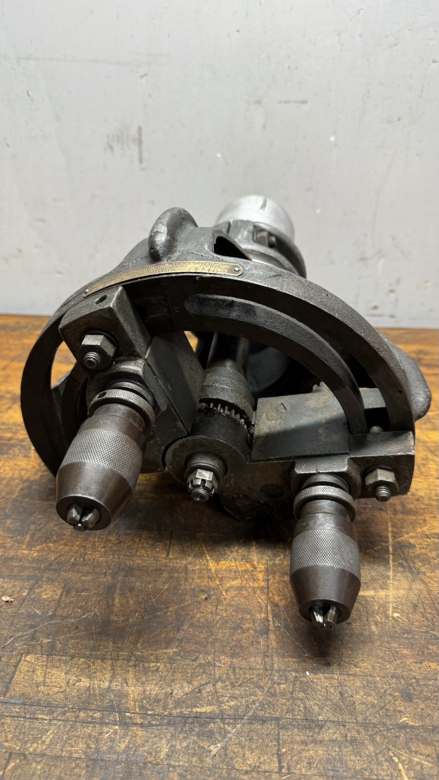 Two-Spindle Drilling Head Multi-Spindle Drilling Tapping Head Linderme Machine