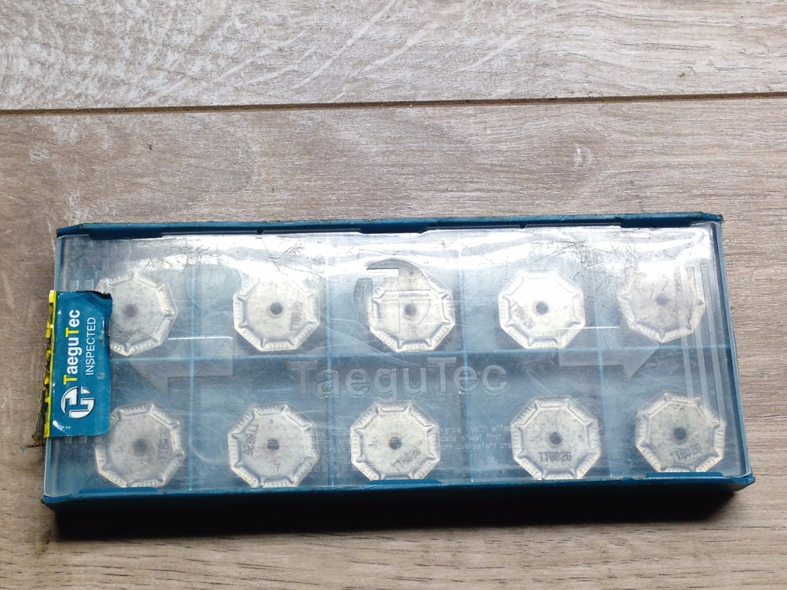 CARBOLOY 4 ” INDEXABLE FACEMILL + INSERTS