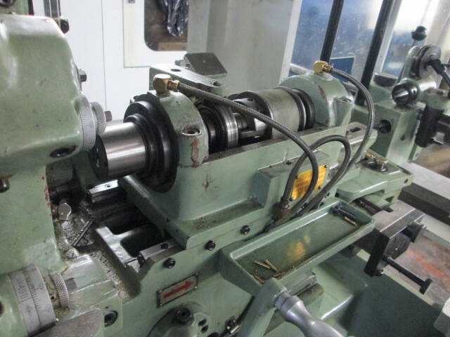 Ge Fong Model GS-1035 24 Speed 8065 Rpm 8mm Max Diameter 3Hp 220/380V Auto Lathe