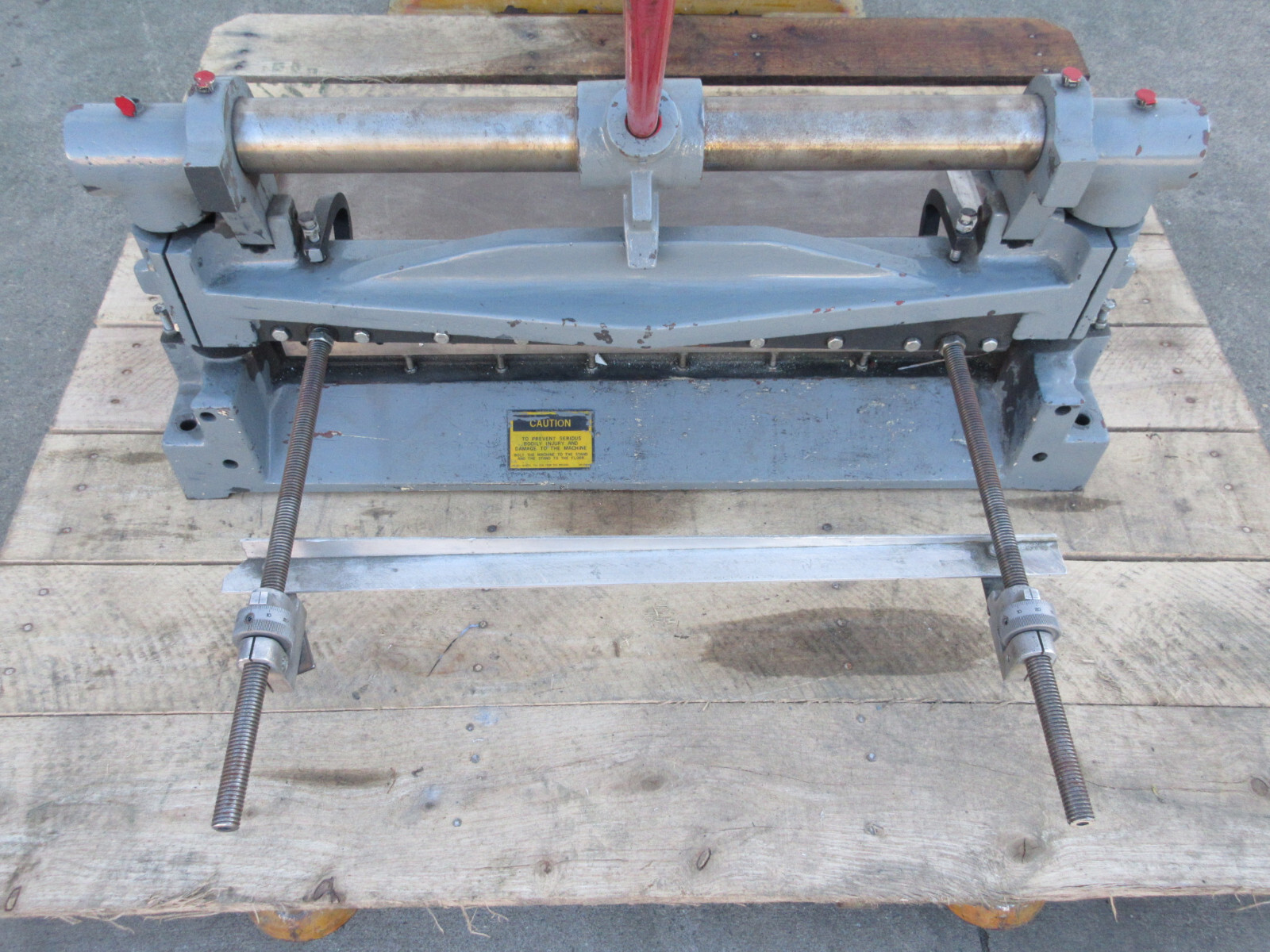 Di-Acro No. 4 Manual Hand Operated Shear 24″ Metal Shear 16 Gauge Capacity Used