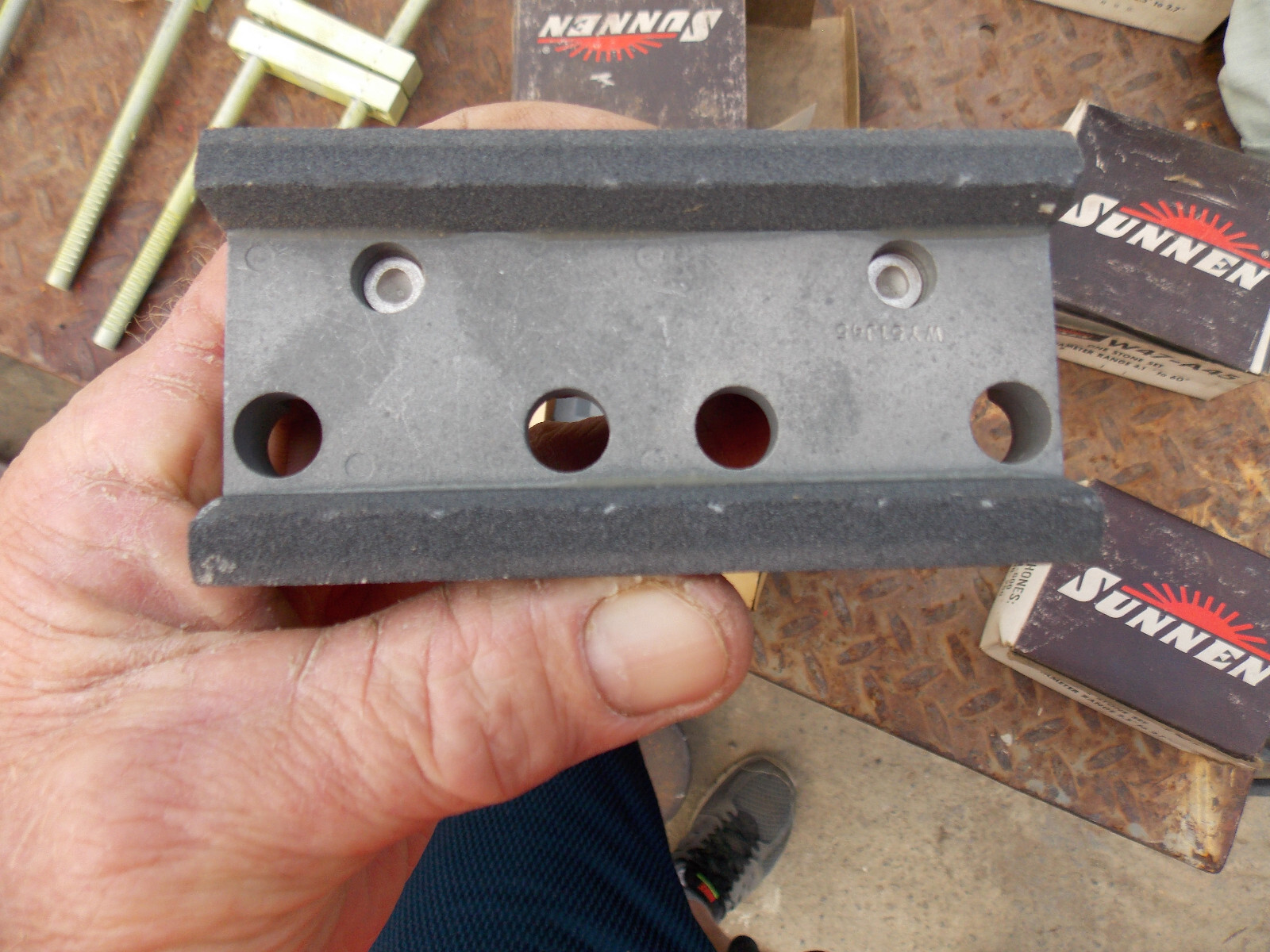 SUNNEN WY51-J45 ONE KEYWAY STONE SET4.5 TO 60 hone honing tool unused in old box