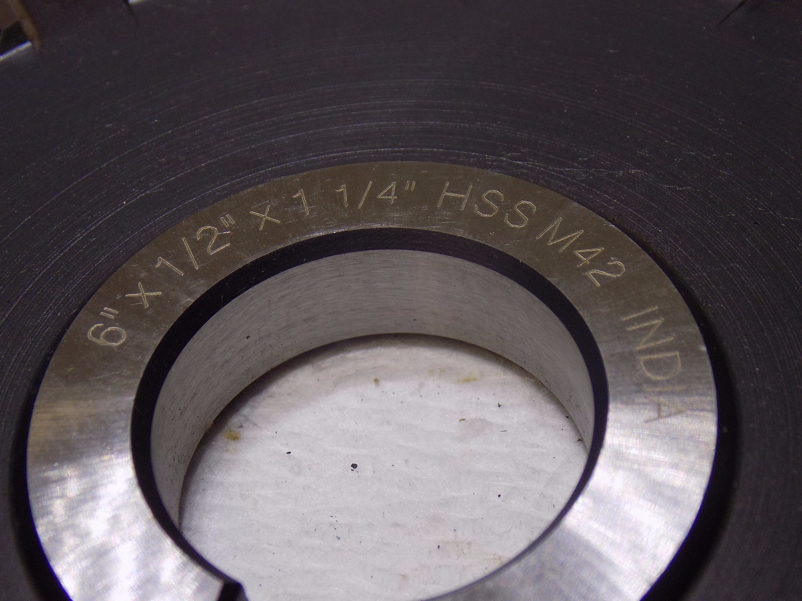 Interstate 6″ Diam x 1/2″ FW Staggered Tooth Side Milling Cutter 03036324