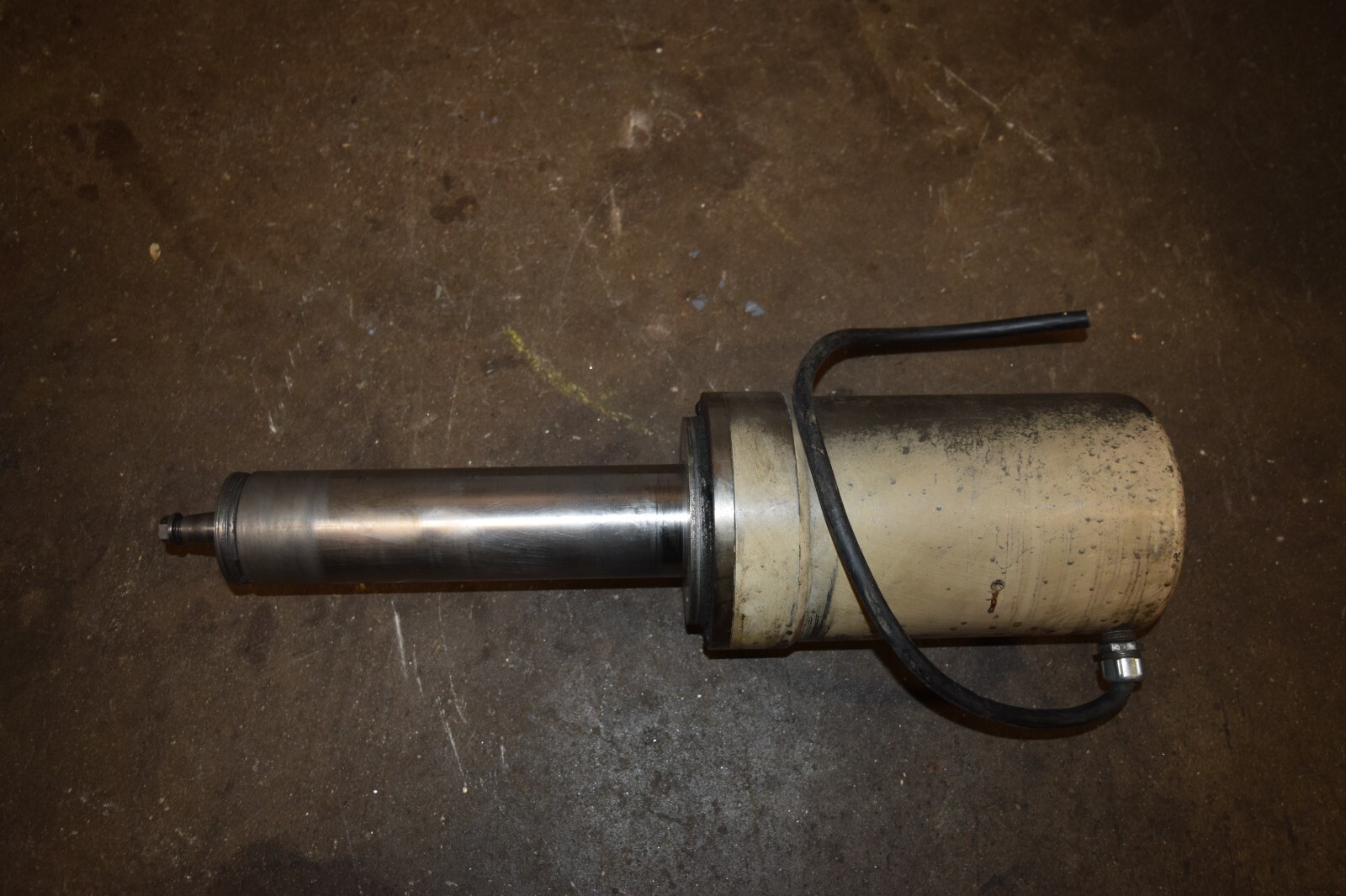 Whitnon 188-0512-500 Grinding Machine Spindle