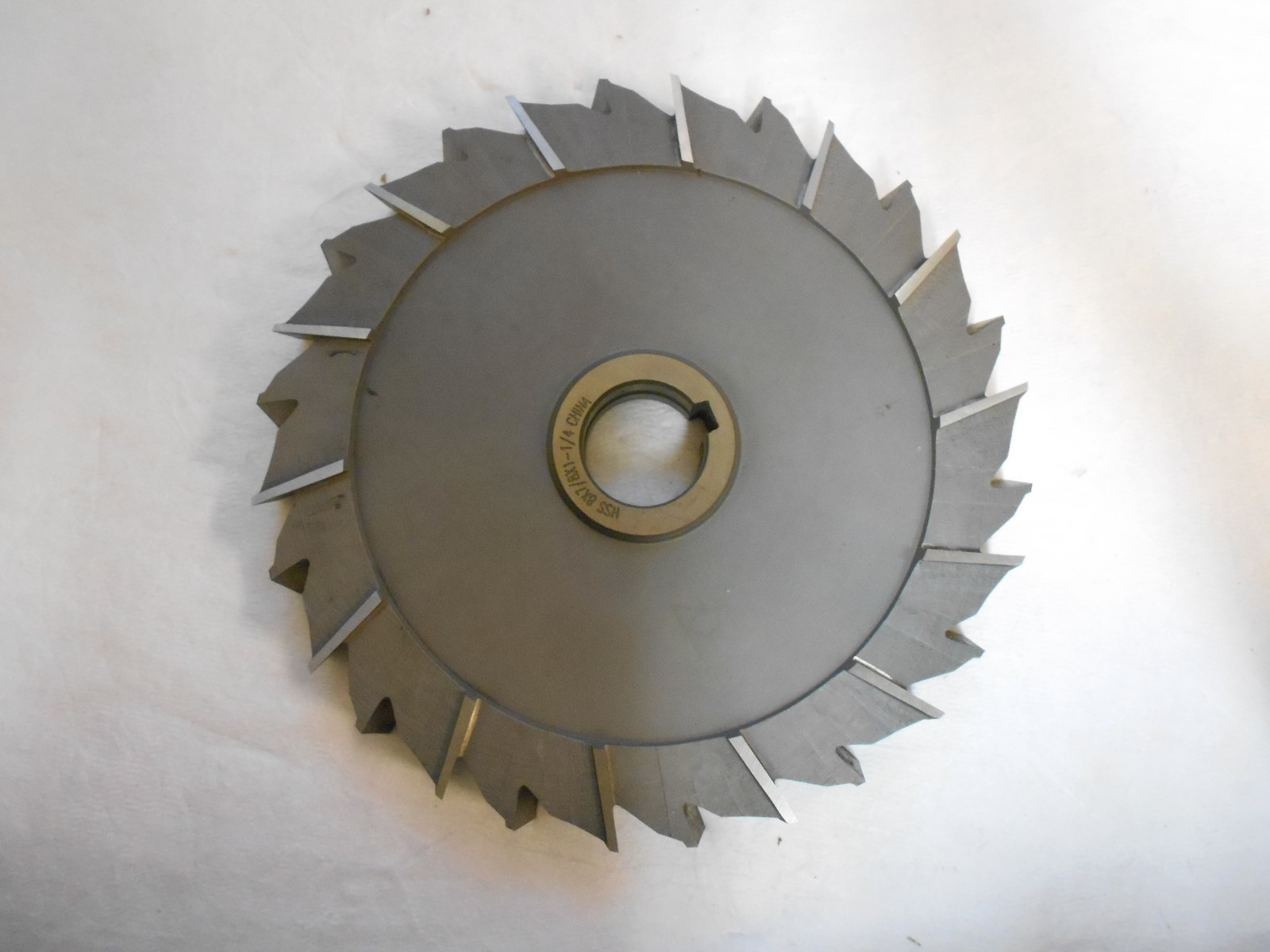 Pro 8" Diam x 7/8" Face Width Staggered Tooth Side Milling Cutter
