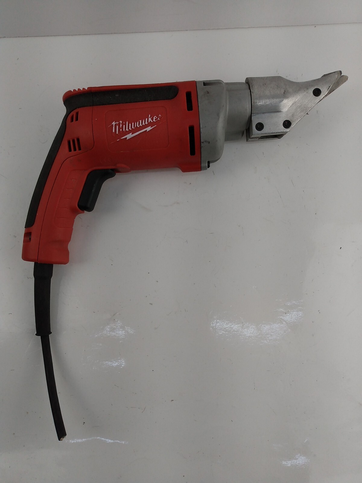 Milwaukee 6852-20 BROKEN Corded 18-Gauge Sheet Metal Shear 6.8 Amp Motor BROKEN