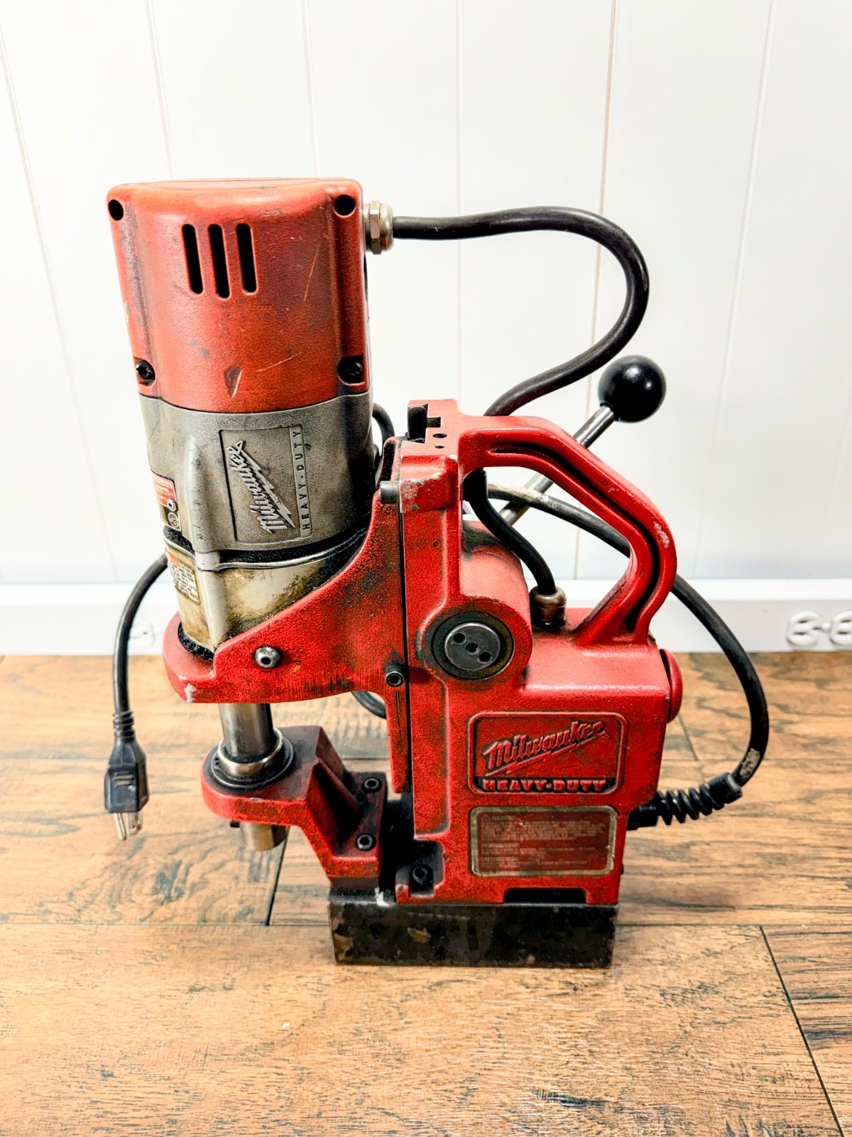 Milwaukee 4270-20 magnetic Drill Kit Y144