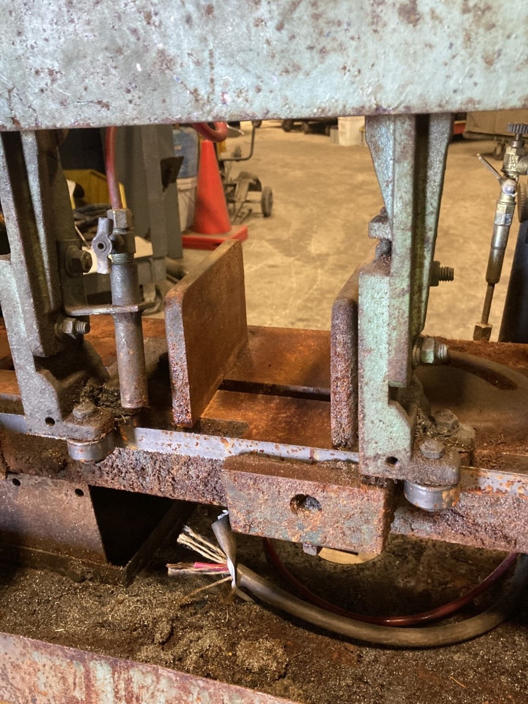 Kysor Johnson Horizontal Band Saw Baldor .5HP, 208-230/460V, Model R