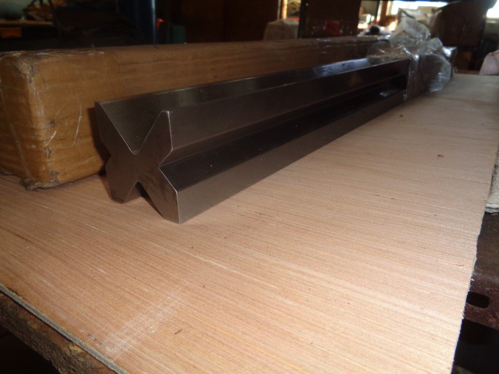 Press Brake 4-Way Die x 2.362″ Sq. x 16-3/8 “lg , 85 Deg. Other lgs. available