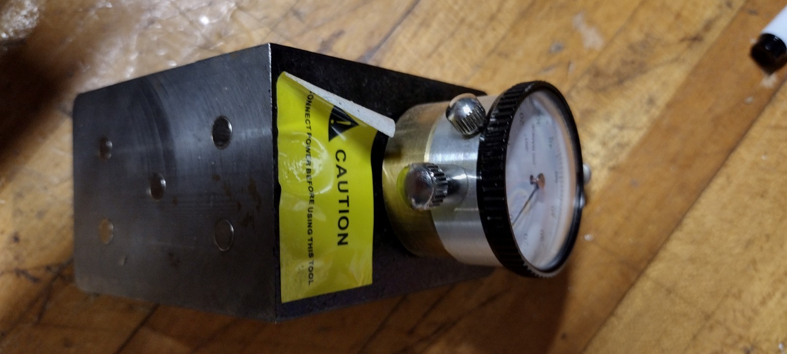 W1218A 360° Dial Indicator with Magnetic Base for Planers Jointers Woodworking