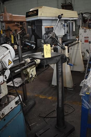 16.5″ DELTA “SHOPMASTER DP400” SINGLE-SPINDLE FLOOR-STANDING DRILL PRESS -#30524