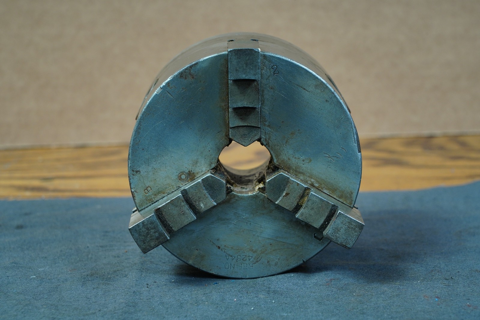 Cushman 4″ 3-jaw Metal Lathe Chuck with One Set of Jaws and Chuck Key