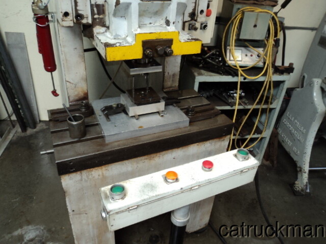 Mark 45 Sutherland Punch Press Made by Hidaka 50 tons. 65 strokes/min
