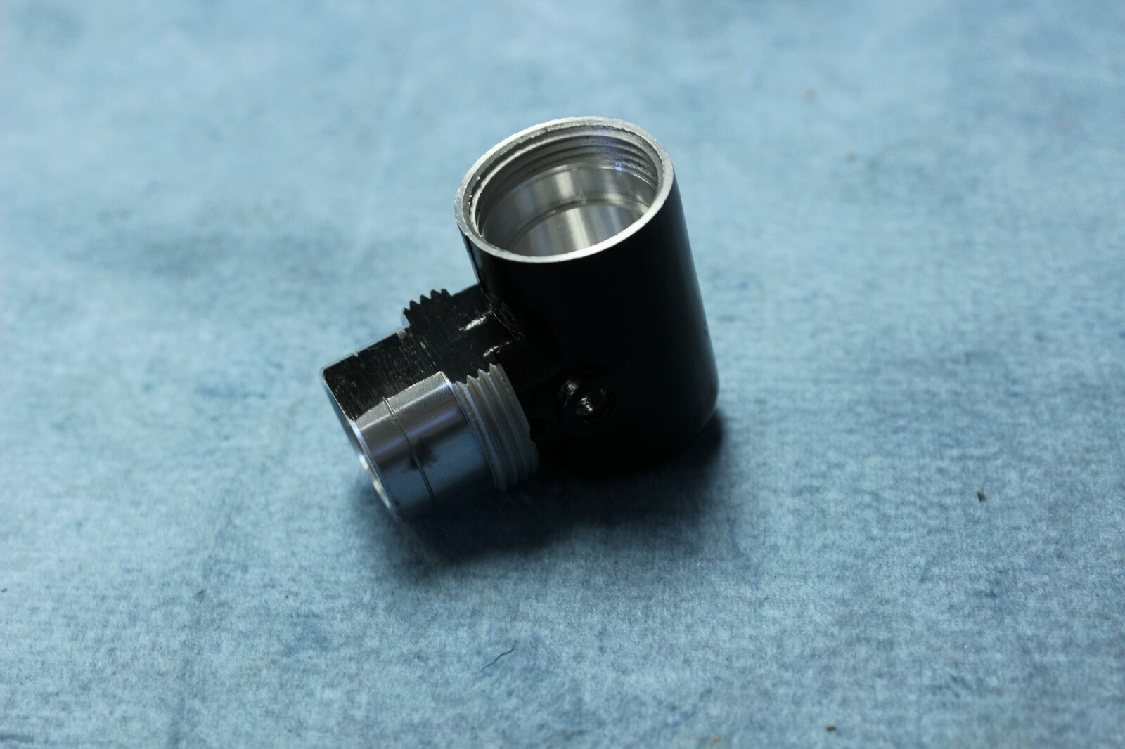 NEW DYNABRADE INC ANGLE HEAD HOUSING 360009