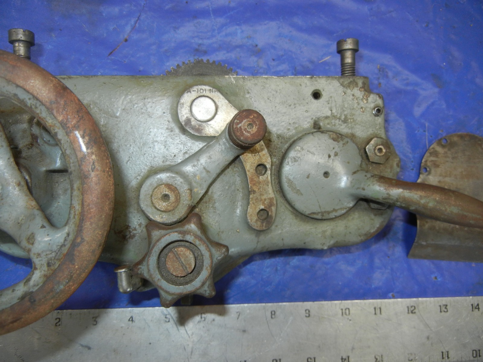 South Bend 9″ lathe model A apron with half nuts 10k
