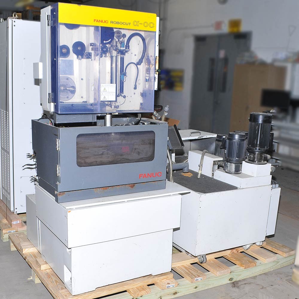 Fanuc a-0C Robocut CNC Wire-Cut Submerged EDM with 16-WC series NC Unit alpha