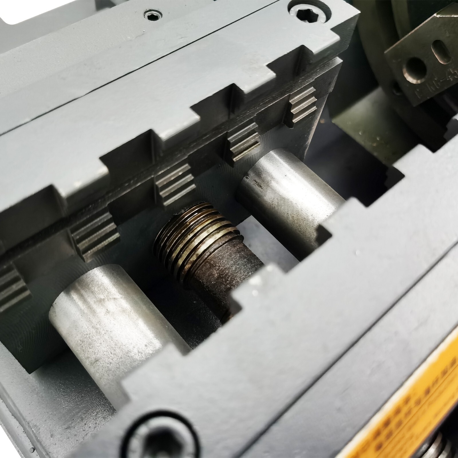 220V 0.6-1.6″ Electric Rolling Steel Bar Straight Thread Round Rolling Machine