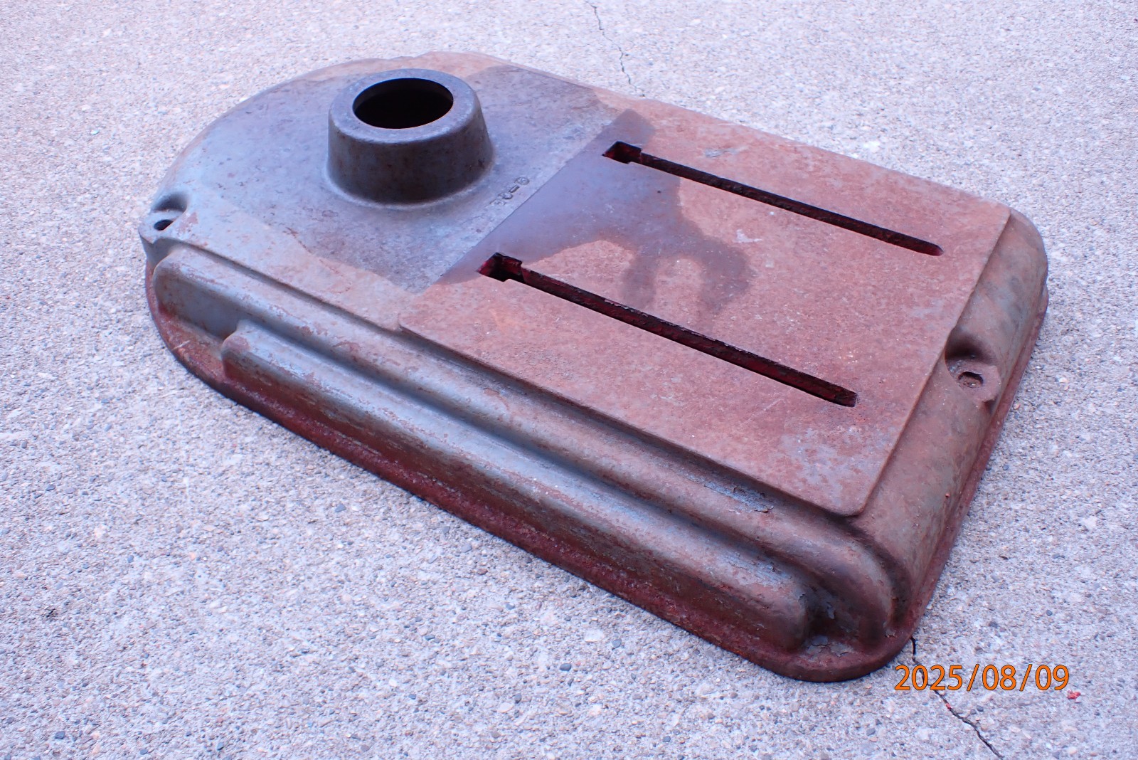 VINTAGE OLDER STYLE ATLAS 15″ DRILL PRESS FLOOR BASE CAST IRON CASTING