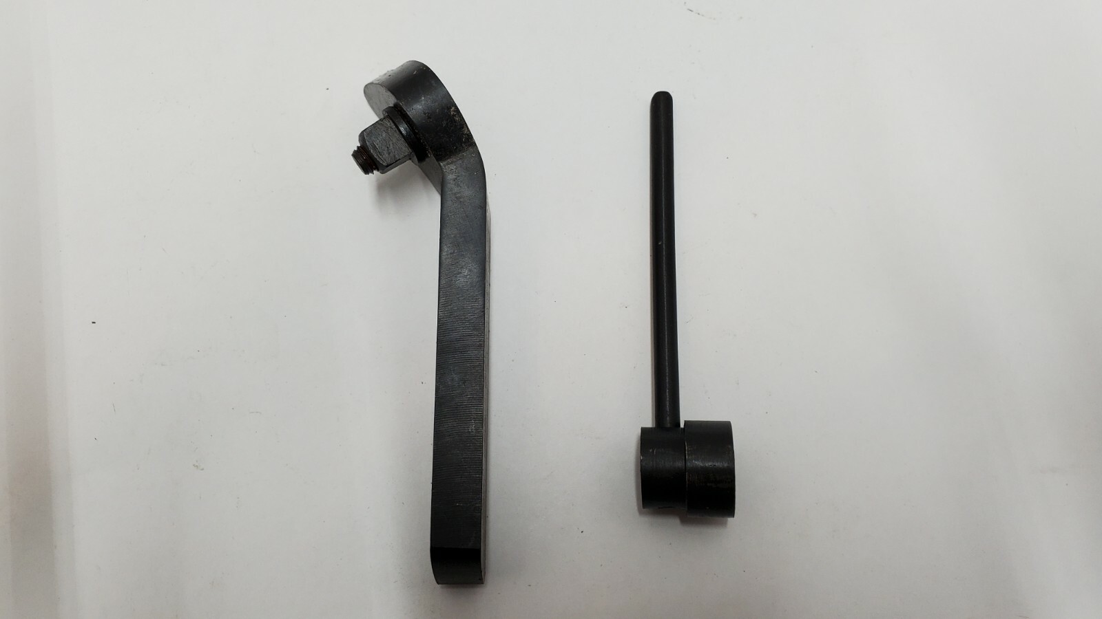 IMPORT – UNBRANDED LATHE CUT OFF TOOL HOLDER, LEFT HAND, WITH WRENCH