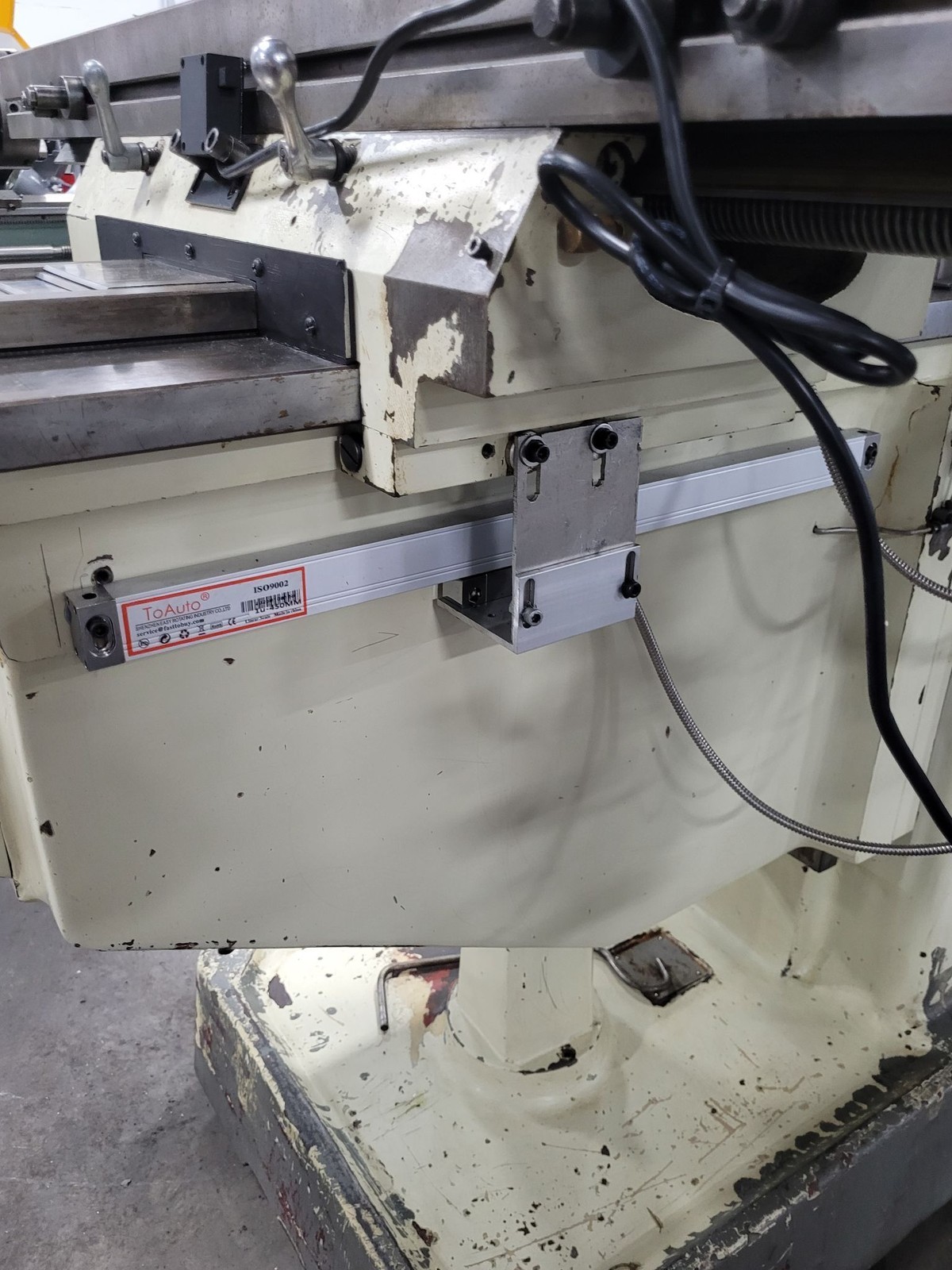 Acer Ultima 4VK 5 HP Vertical Mill w/40 Taper, PF, PDB, DRO