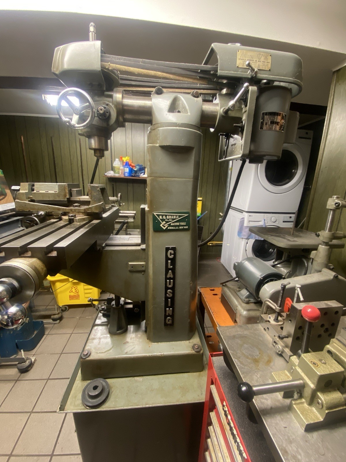 Clausing 8520 Manual Vertical Milling Machine 3/4HP 115/230 V GREAT CONDITION