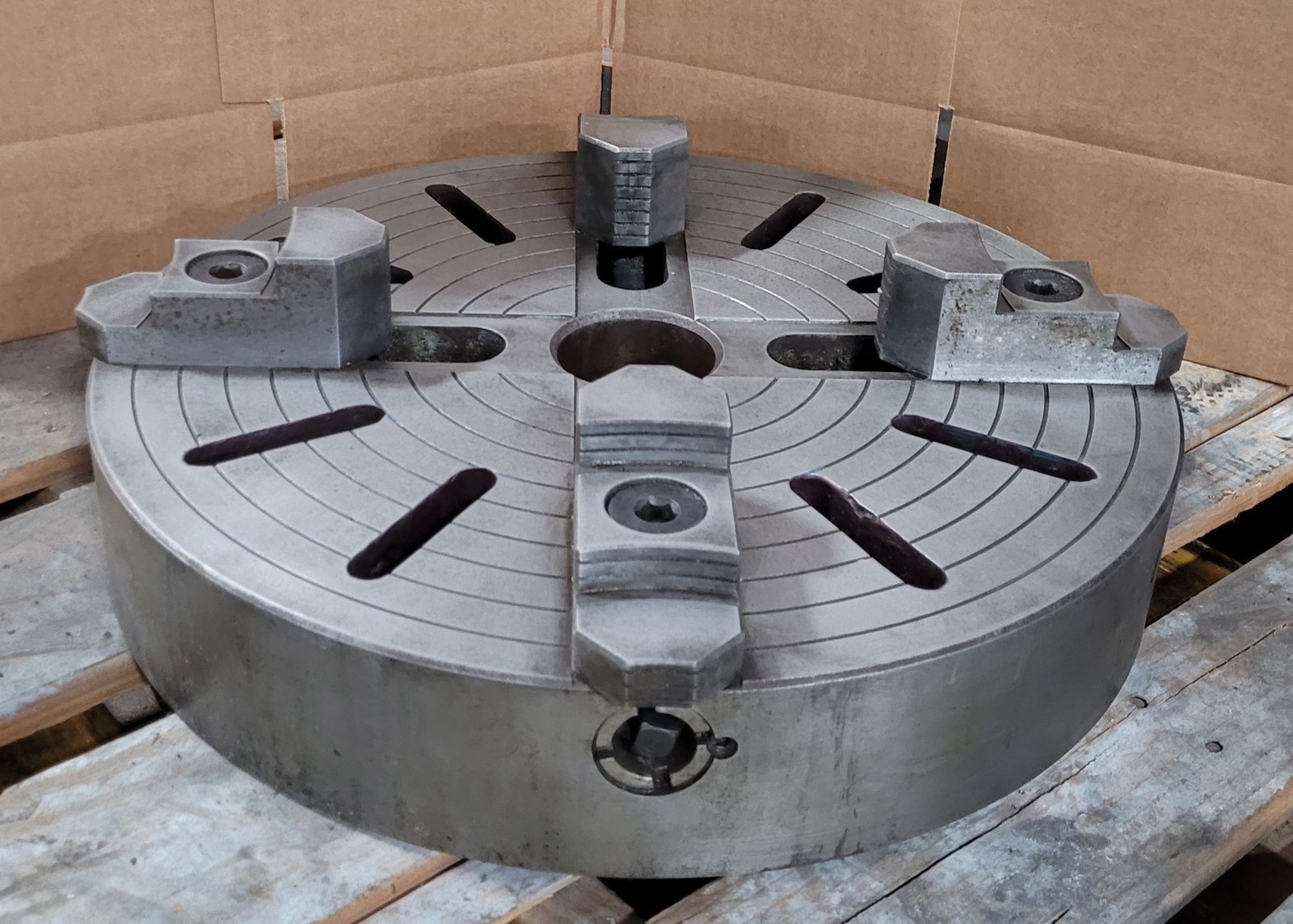 CMEC 19.75 inch – 4 Jaw Lathe Chuck