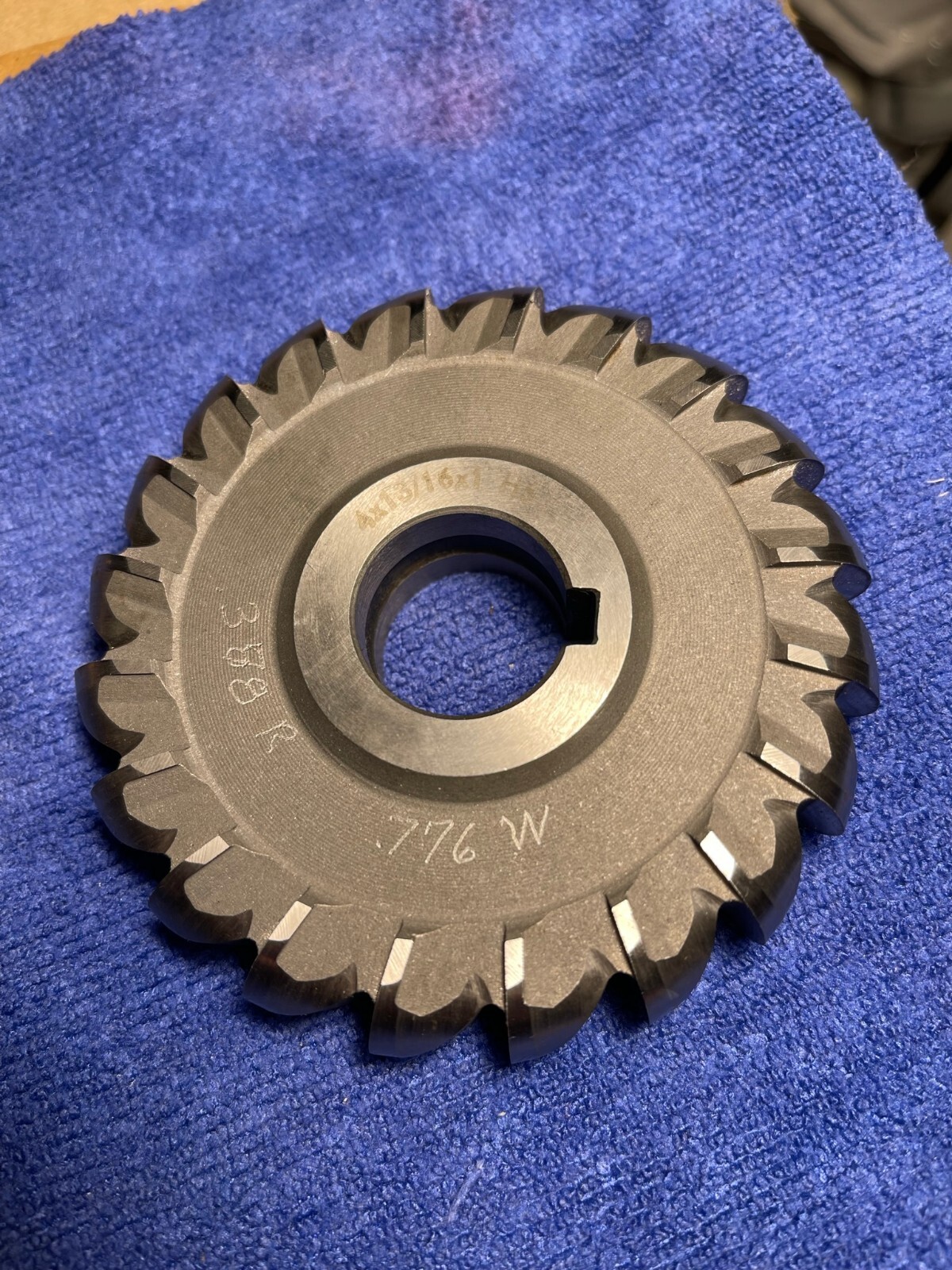 .387 R or .388 R 4 x 13/16 x 1 HS .776 W