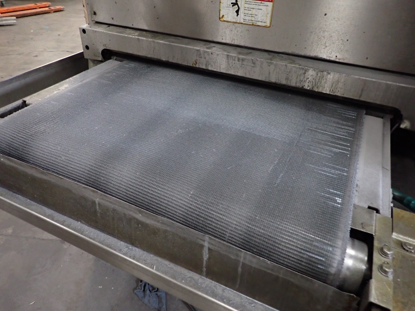 2000 Timesavers 237-1MW Deburring & Finishing Machine (WET) 9-1/2″ Dia Contact