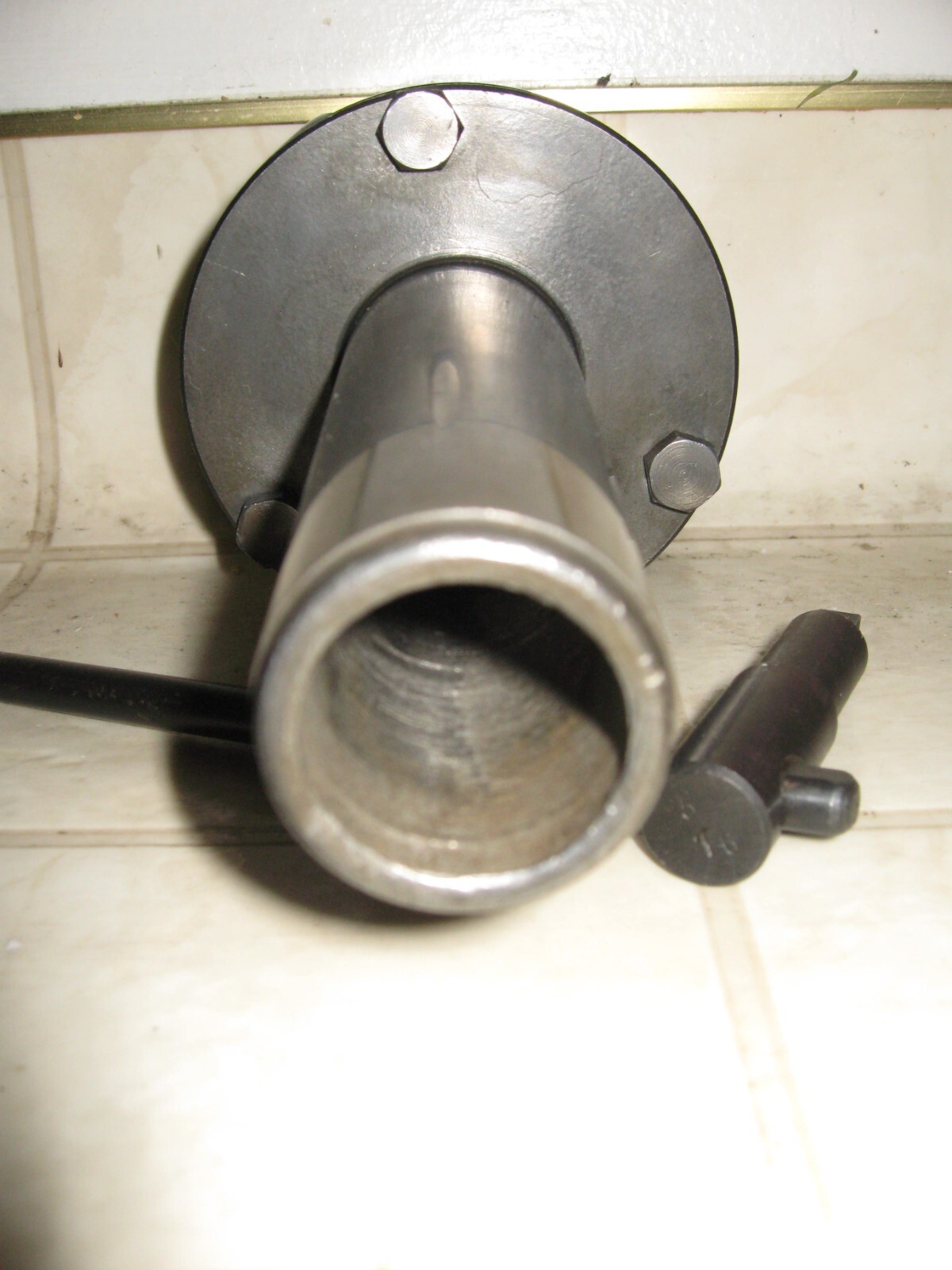 Lathe Chuck 3 jaw, soul #4 4″ ,arbor B&S#12 w/New wrench Thru hole 1.2″