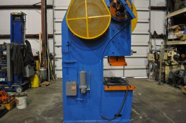 70 Ton Vaptsarov Gap Press 3″ Ram Adjustment 33.5″ x 24″ Bed 22″ x 14.5″ Ram 50