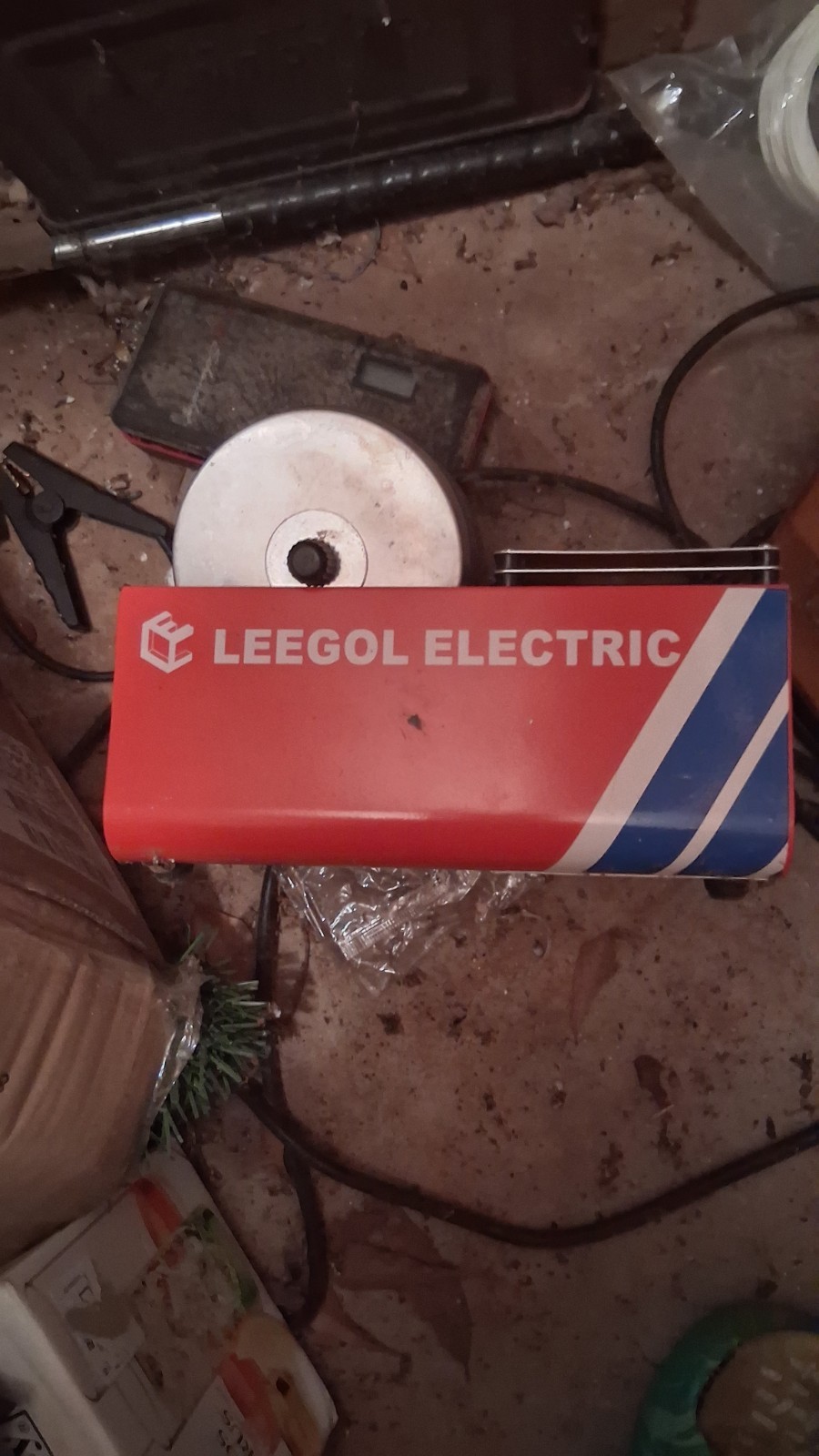 Leegol Electric Bench Grinder 120V E04874 Rotary Tool & Tumbler for Grinding