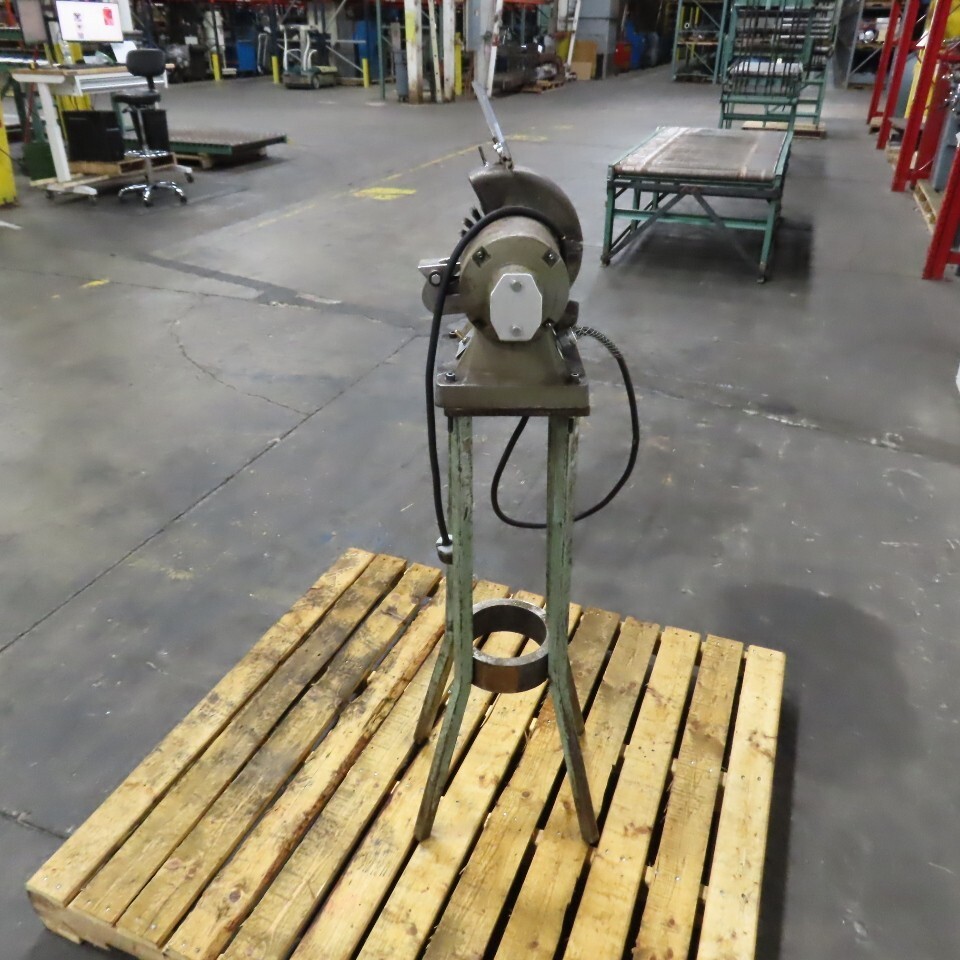 Rockwell 23-200 7″ Pedestal Mounted Bench Grinder 120V 1PH Tested