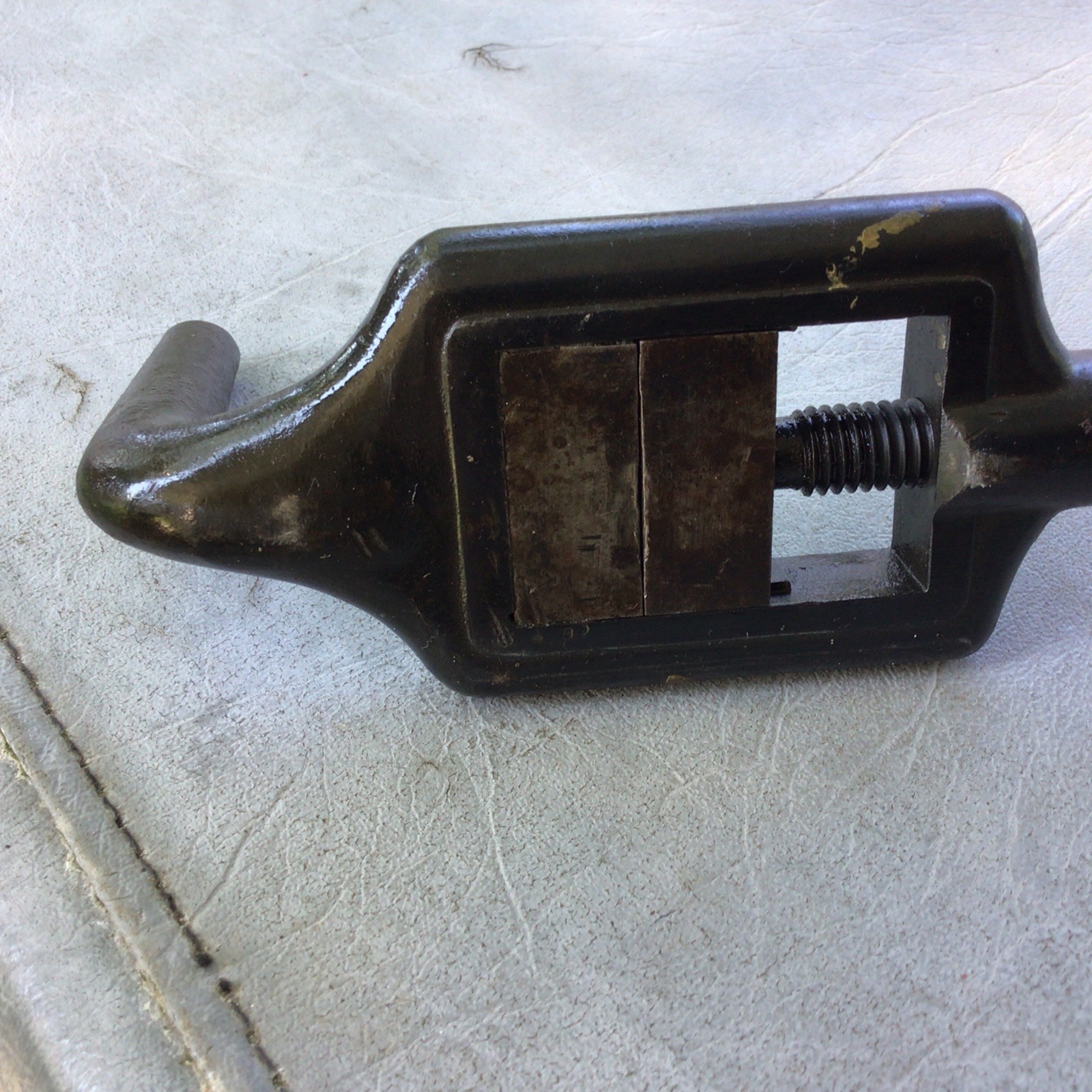 Clamp Gear Cutting, Lathe Dog, Opens To 3/4” X 1.25” Rectangle