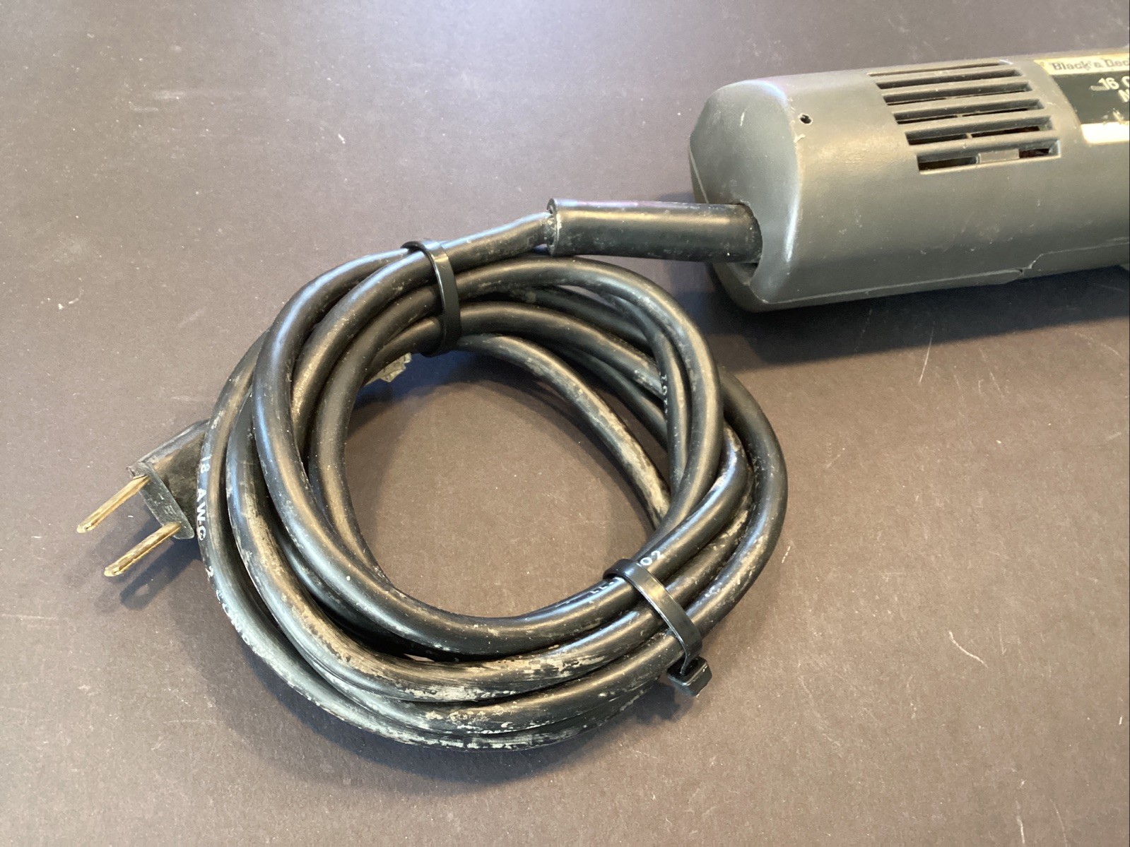 Black & Decker 3251-10, 16 Gauge Metal Industrial Nibbler 115v 3.0A Heavy Duty