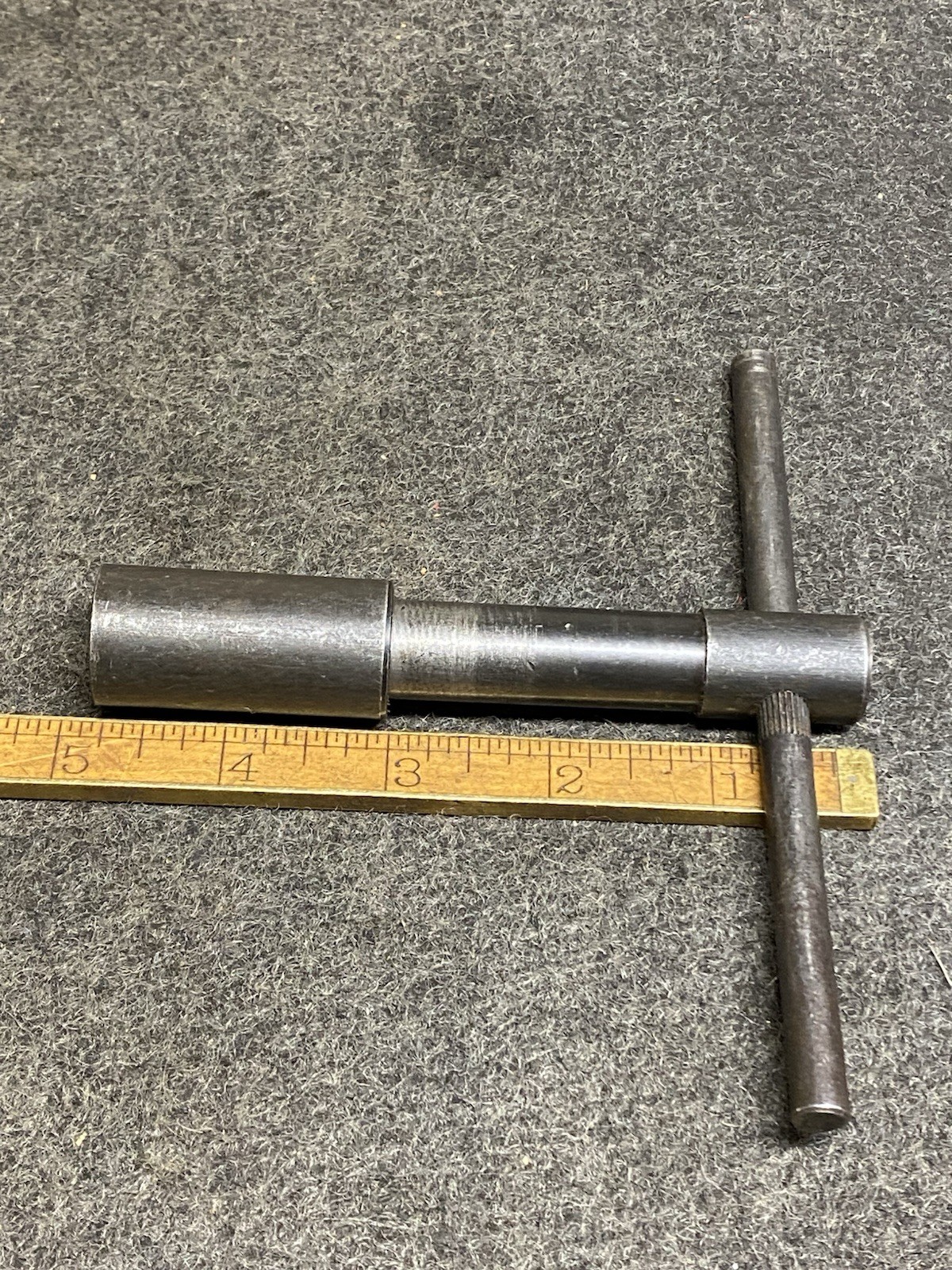 LATHE CHUCK SAFETY WRENCH SELF EJECTING – 3/8″ SQ UNBRANDED