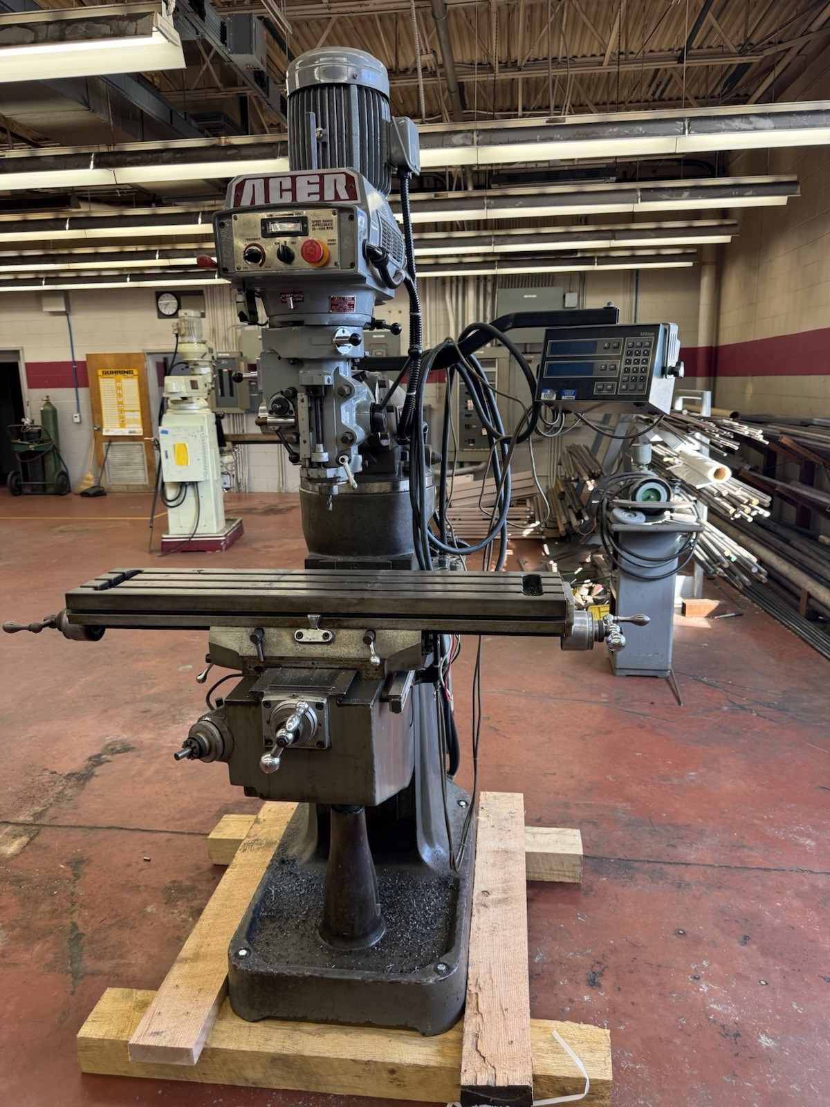 Acer Comet 3VHG Vertical Mill, DRO, 3 HP Motor, VS, Pristine Condition