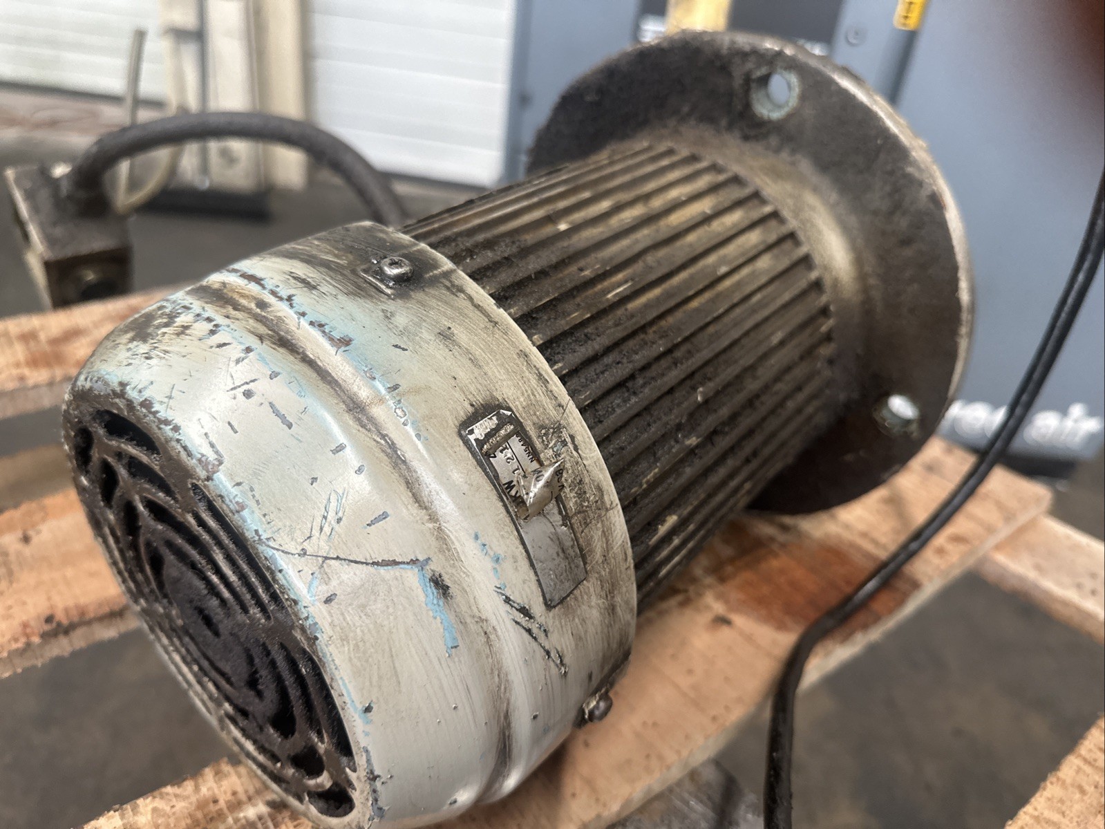 Okamoto Surface Grinder Model: ACC-124DX Hydraulic Motor/ Mod:DS-15P-11
