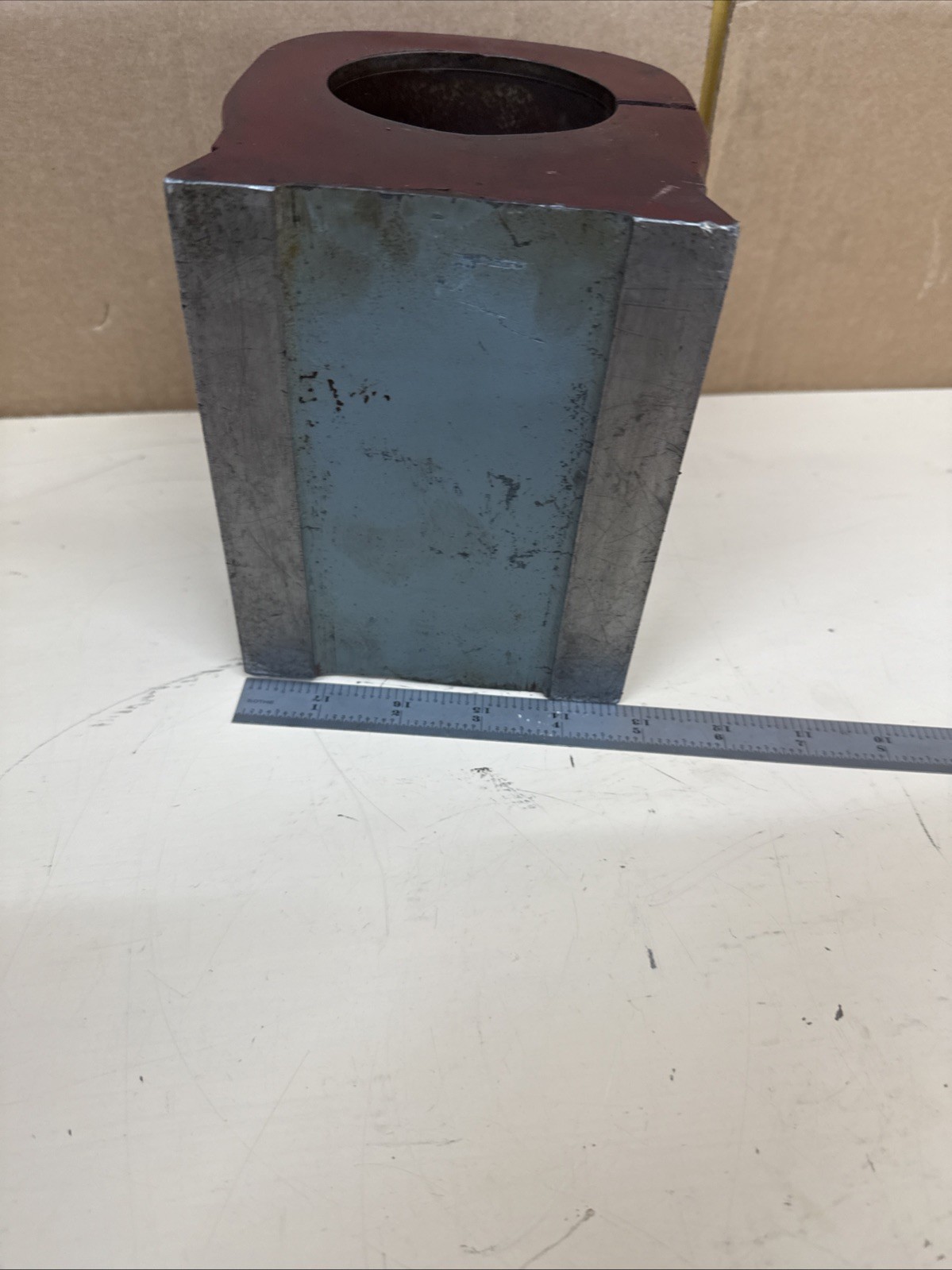 Heald Red Head Precision Grinding Spindle Stock Dovetail Base For 80mm Diameter