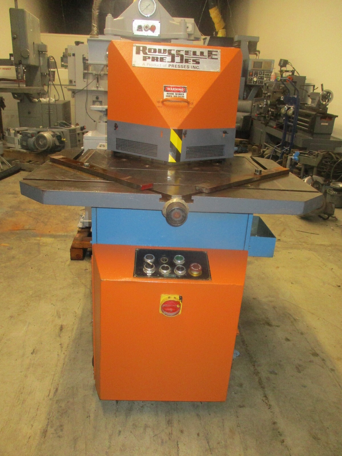 ROUSELLE MODEL FN 1115 HYDRAULIC CORNER NOTCHER 11 INCH 15 TON CAPACITY