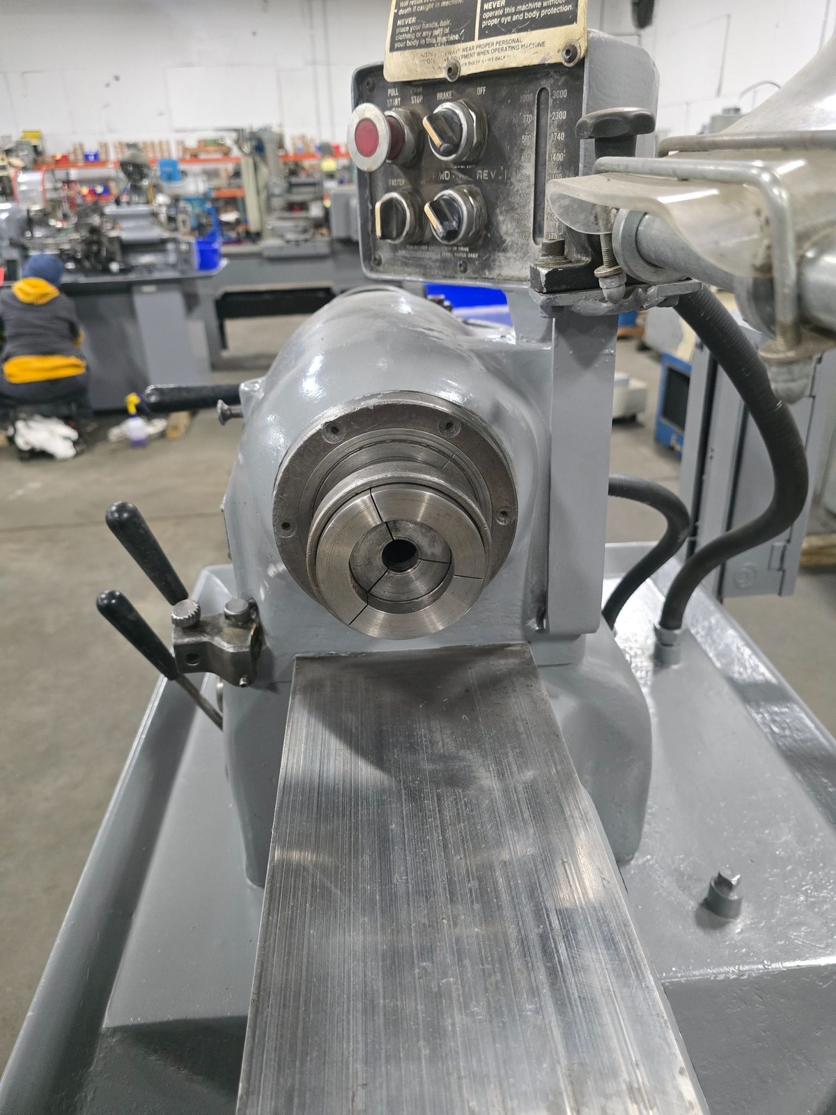 11”x18” Hardinge HLV-H-EM Tool Room Lathe w/Inch/Metric