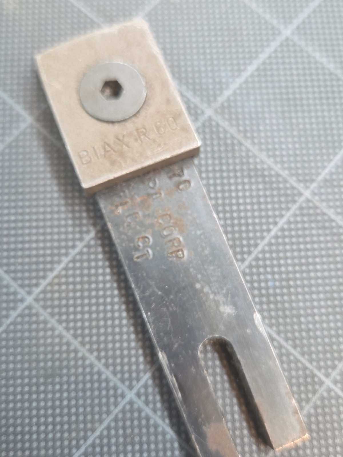 Biax Flaker Bit & KL‑70 Holder – Genuine Dapra/Biax Components