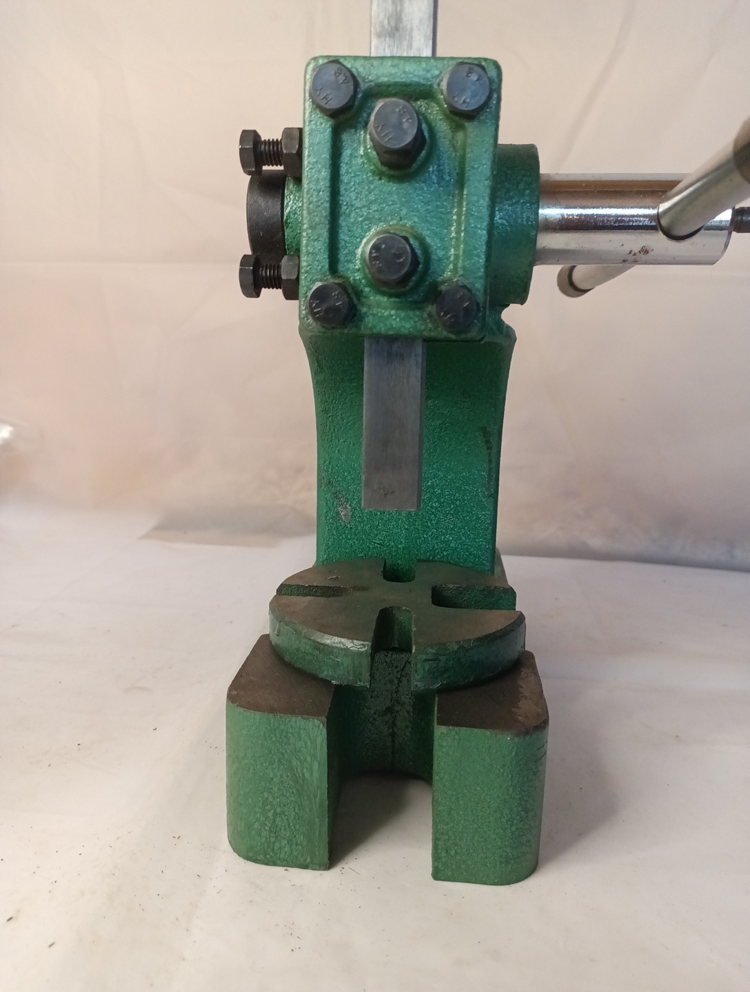 Lightly Used Green 1/2 Ton Model No. 0 Arbor Press