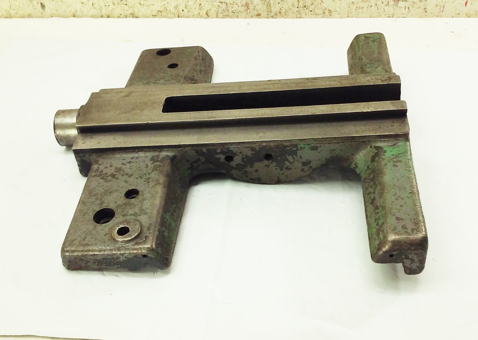 Logan Montgomery Ward 10″ Metal lathe carriage saddle casting LA-695