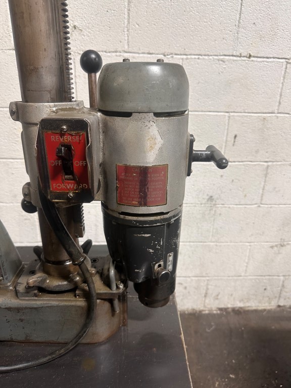 BLACK & DECKER #741 MAGNETIC DRILL