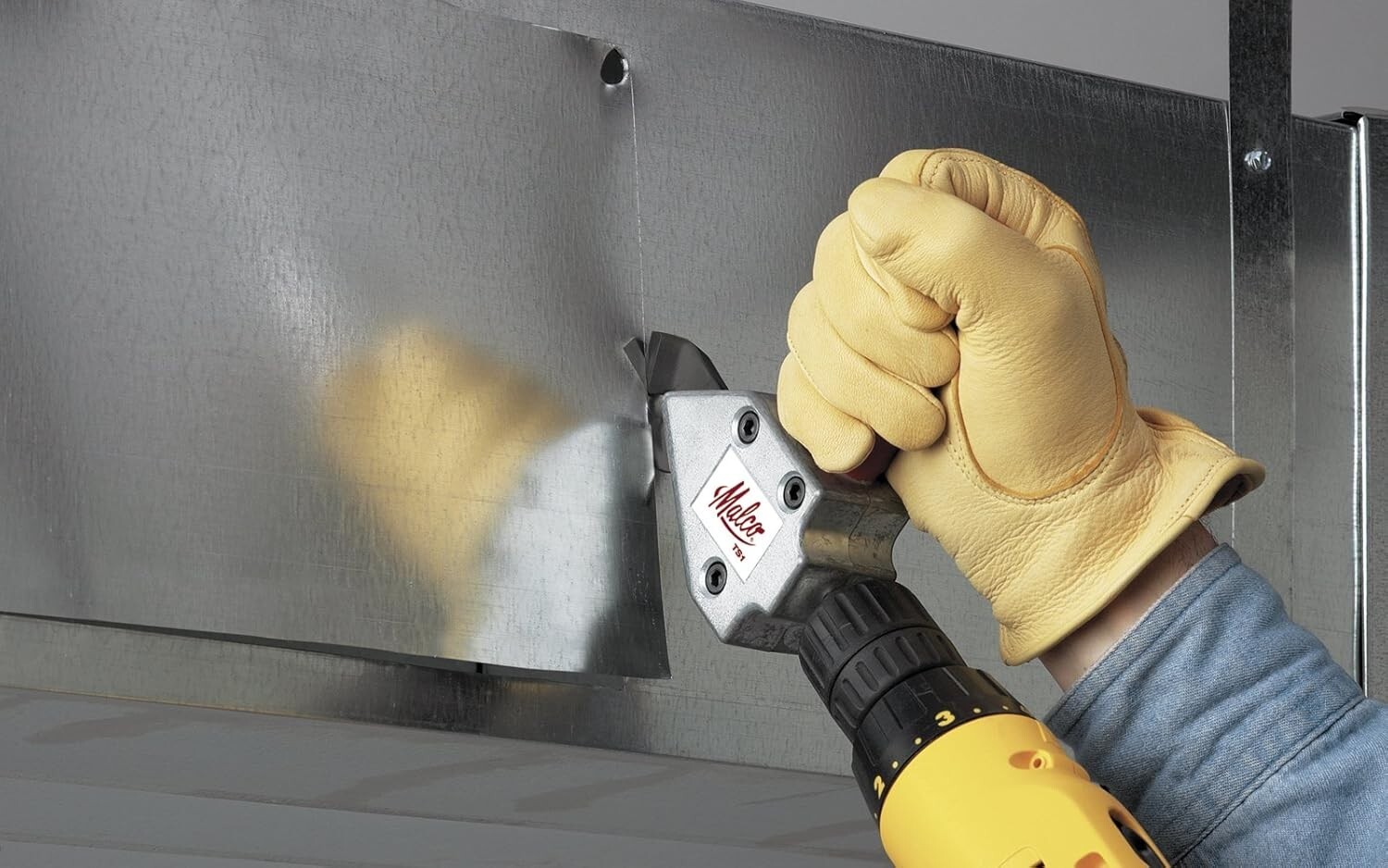 Durable Turbo Shear Attachment: Effortless 20 Gauge Metal Cutting Solution