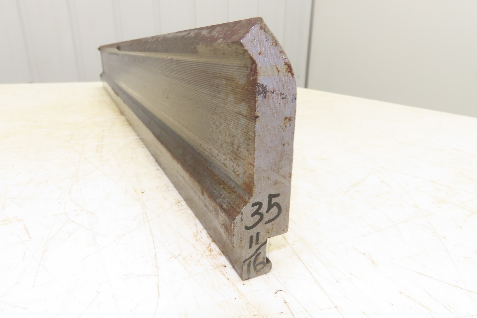 Press Brake Gooseneck Punch Die 35-3/4″ L 90° V 1/2″ Finger 3-5/8″ H Safety Tan